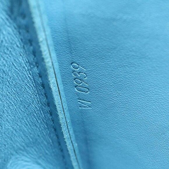 LOUIS VUITTON Monogram Vernis Lexington Pouch Baby Blue - Picture 12 of 15